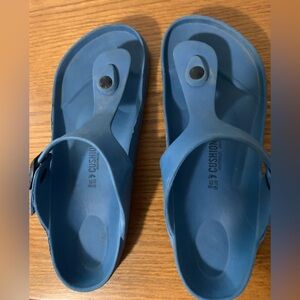 Cushionaire Sandals Blue Size 8 Gizeh Style